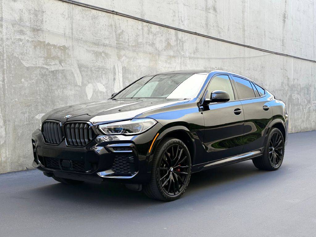 2022 BMW X6 M50i — SUV — 17,998 mi — Costa Mesa, CA