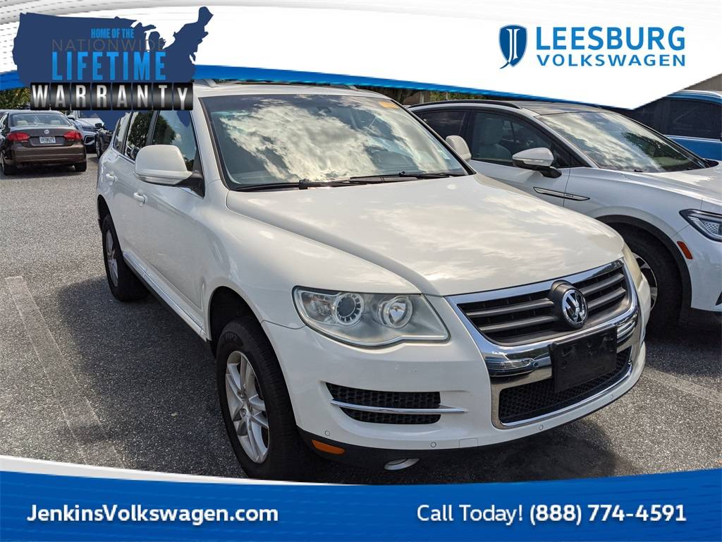 2010 Volkswagen Touareg VR6 — SUV — 40,907 mi — Leesburg, FL