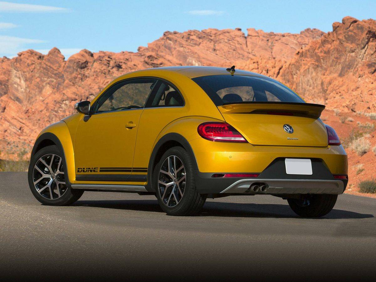 2018 Volkswagen Beetle Dune — Coupe — 65,921 mi — Leesburg, FL