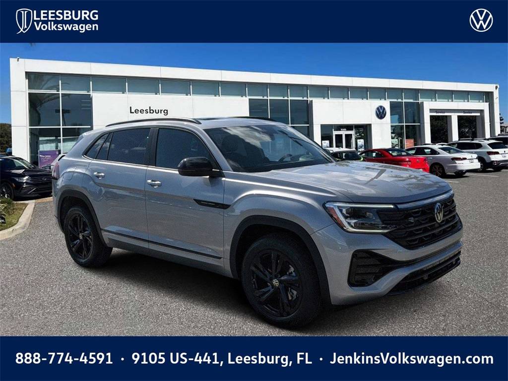 2025 Volkswagen Atlas Cross Sport SEL R-Line Black — SUV — 5,593 mi — Leesburg, FL