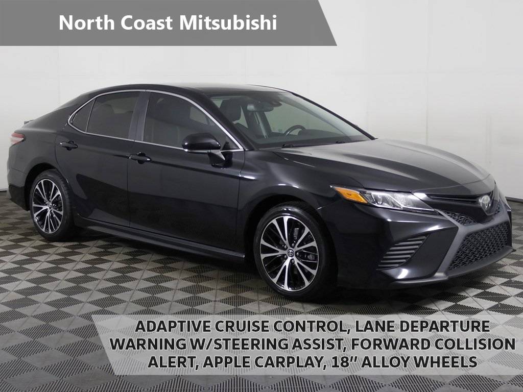2019 Toyota Camry SE — Sedan — 70,896 mi — Akron, OH