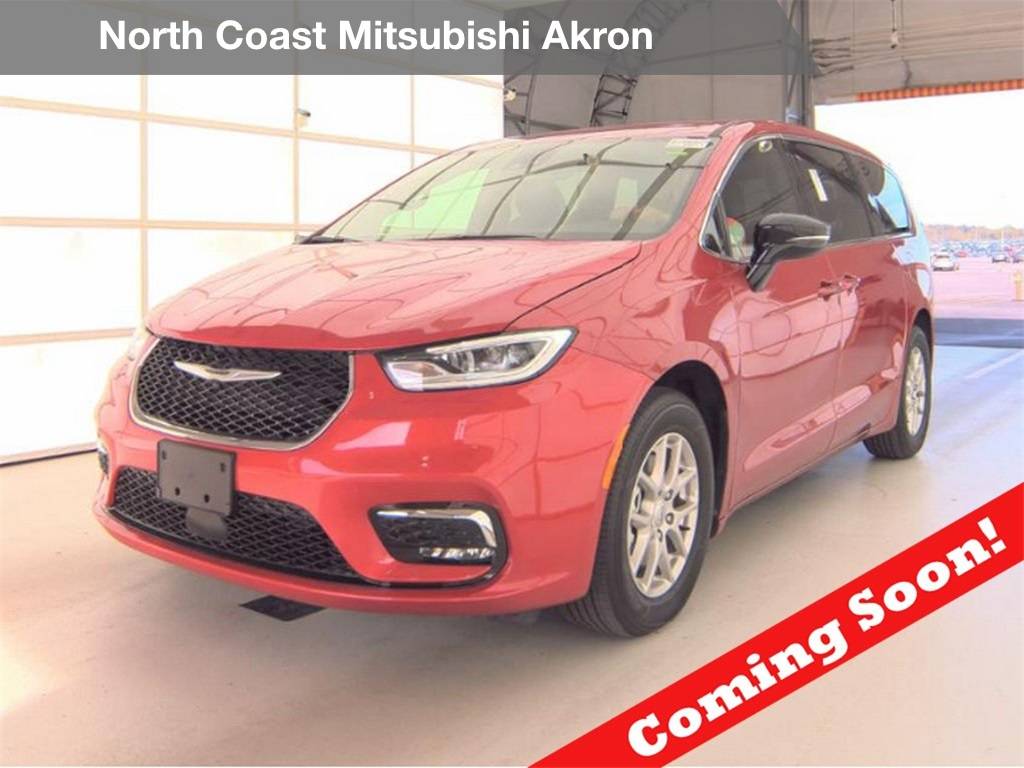 2025 Chrysler Pacifica Select — Minivan — 9,232 mi — Akron, OH