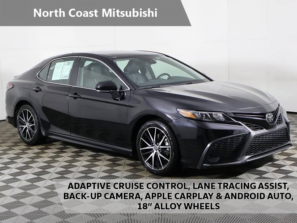 2023 Toyota Camry SE — Sedan — 55,947 mi — Akron, OH