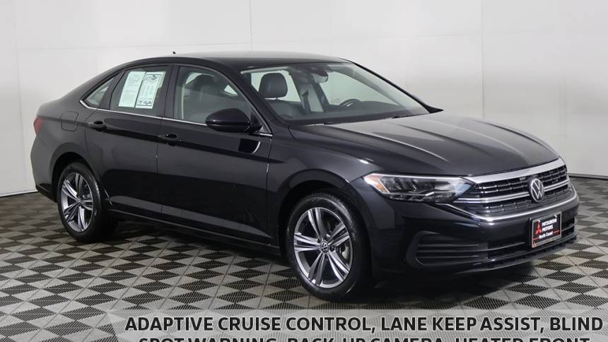 2024 Volkswagen Jetta SE — Sedan — 11,122 mi — Akron, OH