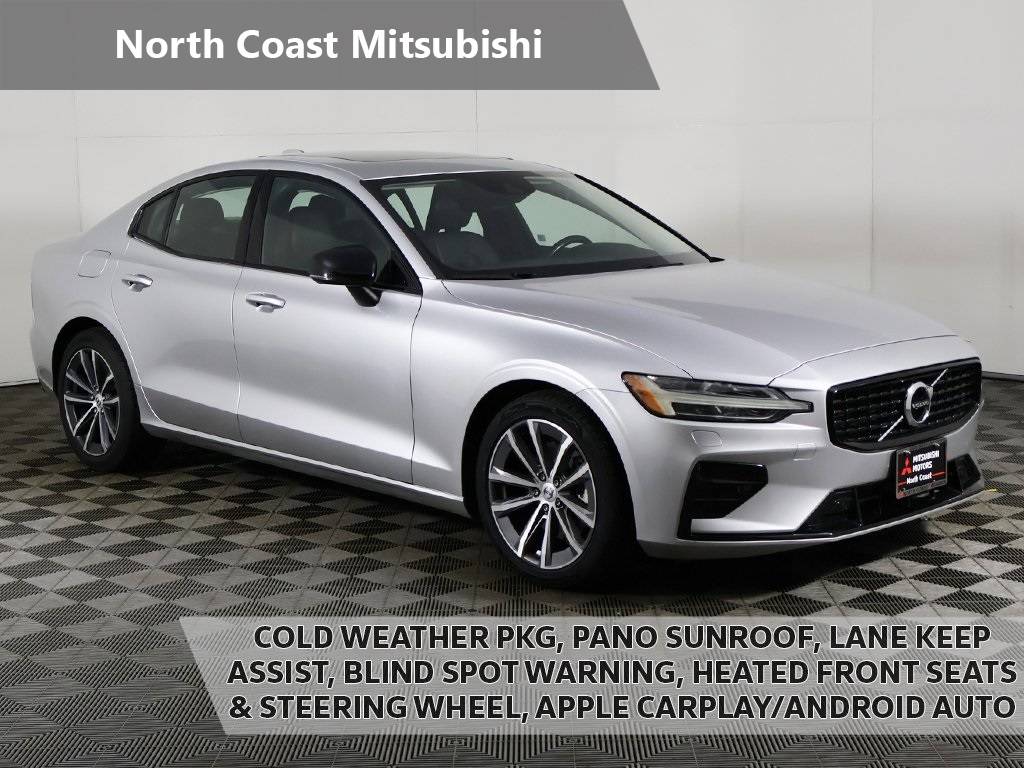 2022 Volvo S60 Momentum — Sedan — 16,460 mi — Akron, OH