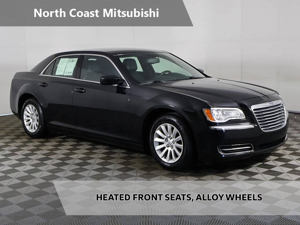 2013 Chrysler 300 Base — Sedan — 87,097 mi — Akron, OH