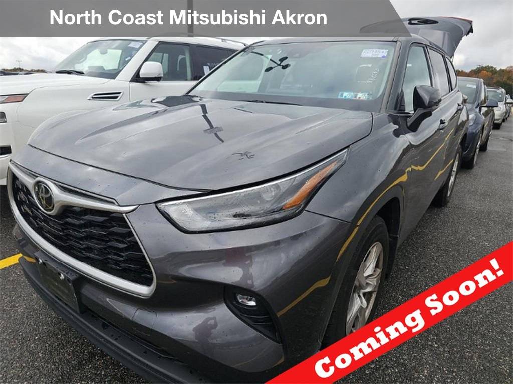 2022 Toyota Highlander LE — SUV — 45,336 mi — Akron, OH