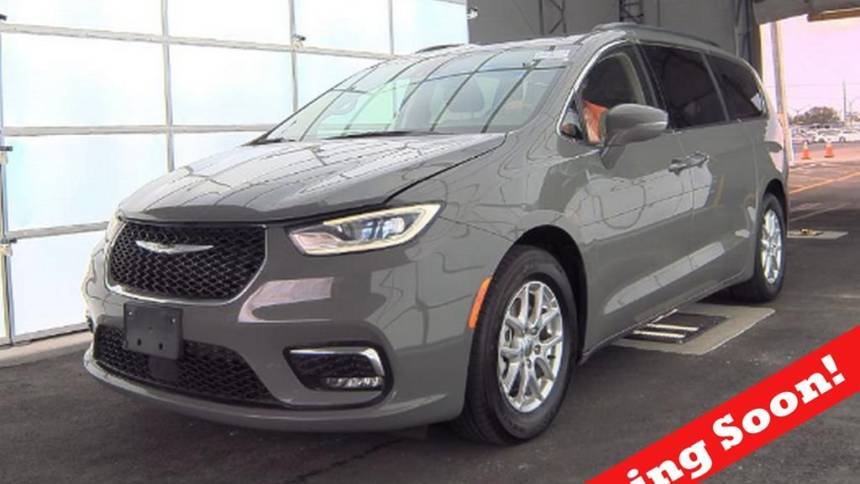2022 Chrysler Pacifica Touring L — Minivan — 66,552 mi — Akron, OH
