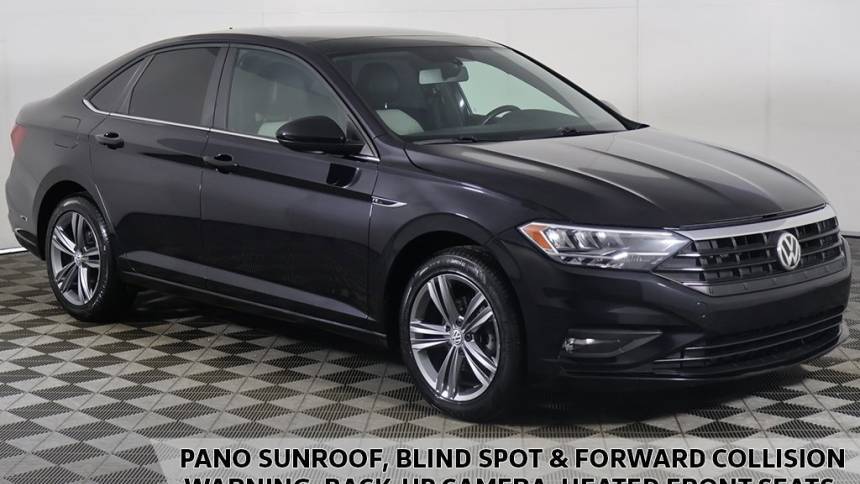 2019 Volkswagen Jetta R-Line — Sedan — 108,985 mi — Akron, OH