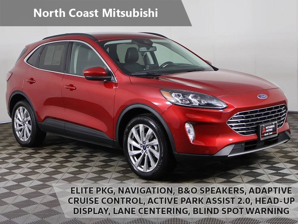 2022 Ford Escape Titanium Hybrid — SUV — 9,955 mi — Akron, OH