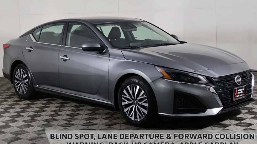 2023 Nissan Altima SV — Sedan — 5,148 mi — Akron, OH