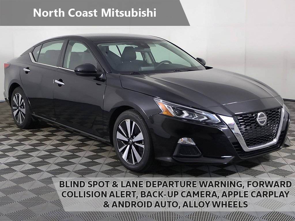 2022 Nissan Altima SV — Sedan — 65,171 mi — Akron, OH