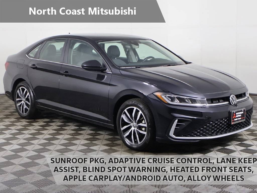 2025 Volkswagen Jetta SE — Sedan — 16,295 mi — Akron, OH