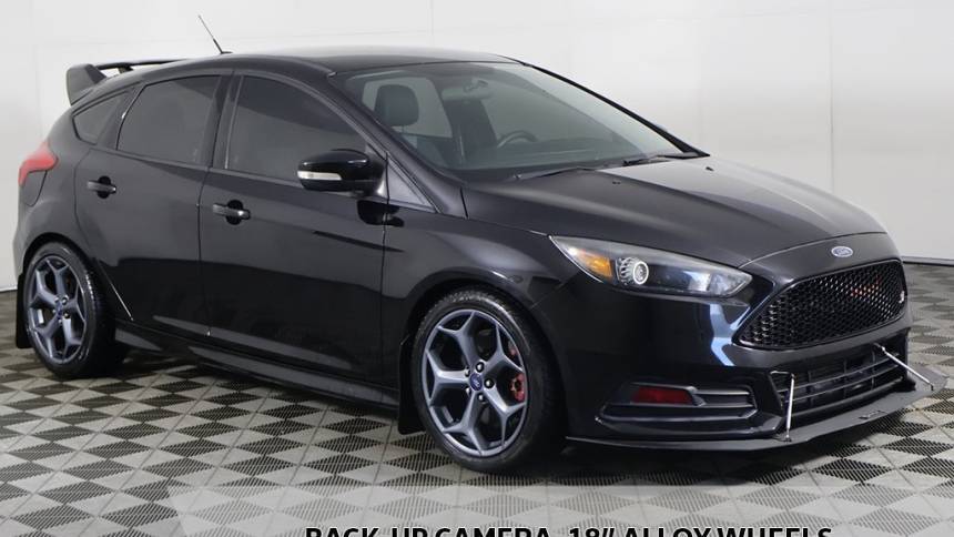 2017 Ford Focus ST — Hatchback — 47,085 mi — Akron, OH