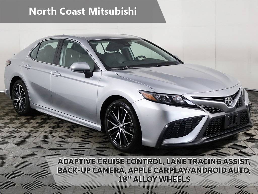 2022 Toyota Camry SE — Sedan — 56,976 mi — Akron, OH
