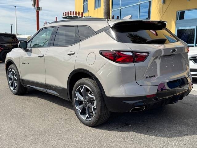 Thumbnail 5