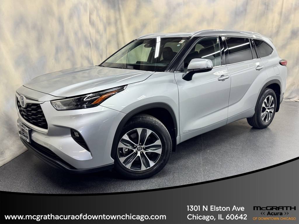 2022 Toyota Highlander Hybrid XLE — SUV — 25,896 mi — Chicago, IL