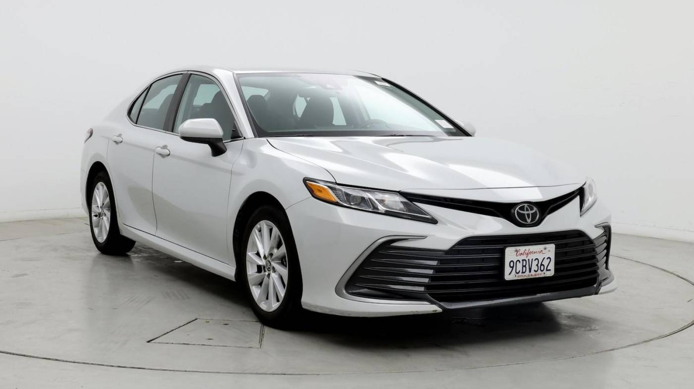 2022 Toyota Camry LE — Sedan — 33,521 mi — Oxnard, CA