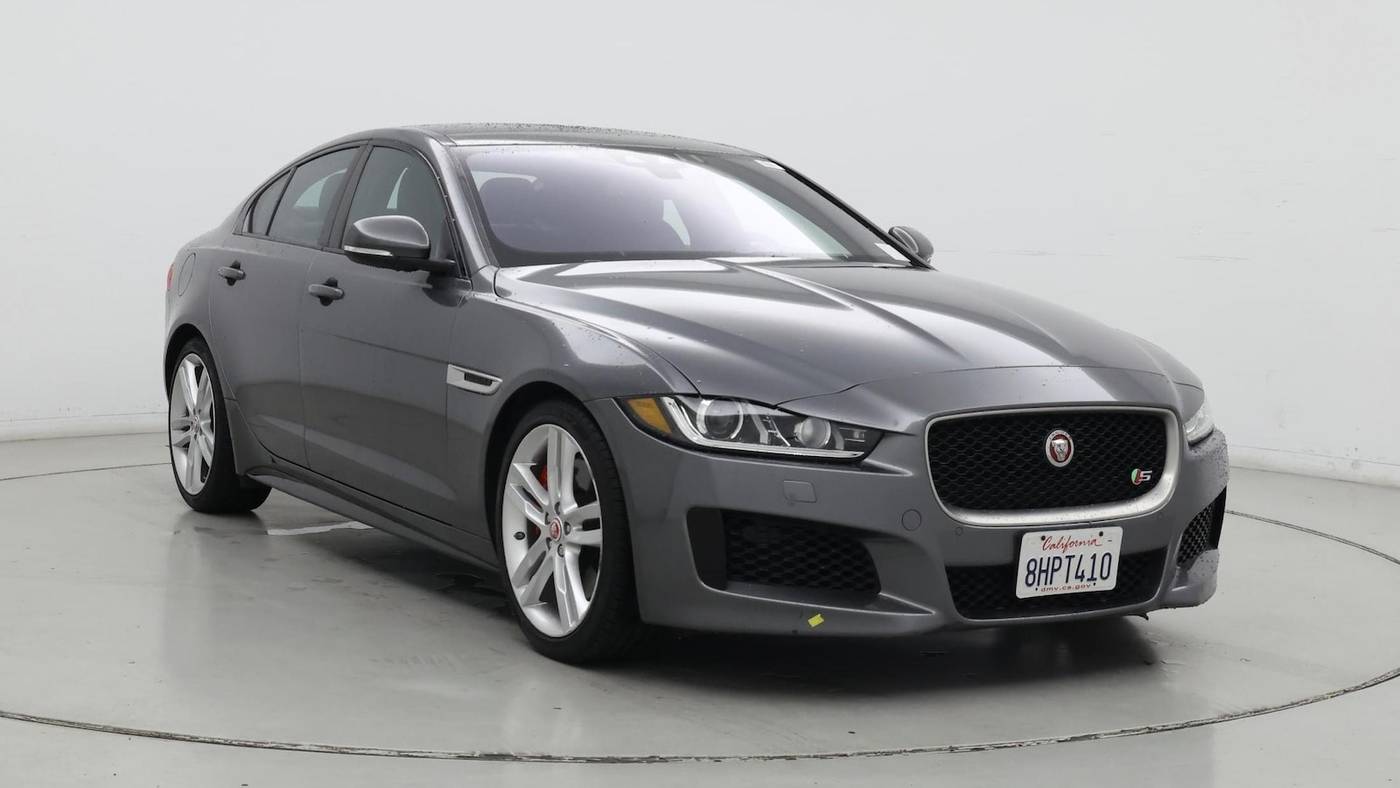 2018 Jaguar XE