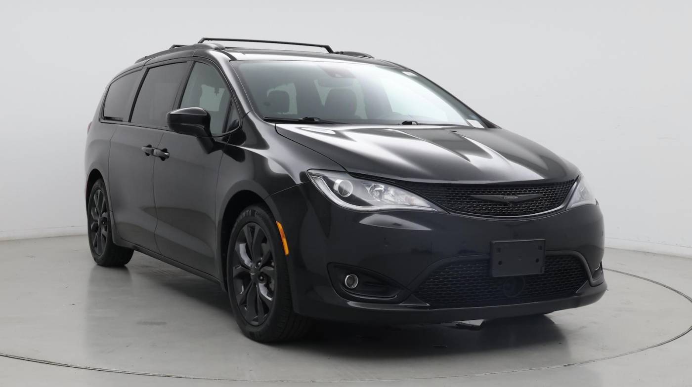 2019 Chrysler Pacifica Touring L — Minivan — 53,475 mi — Oxnard, CA