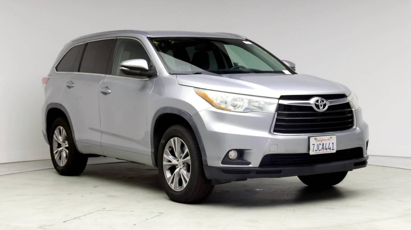 2015 Toyota Highlander XLE — SUV — 114,615 mi — Oxnard, CA