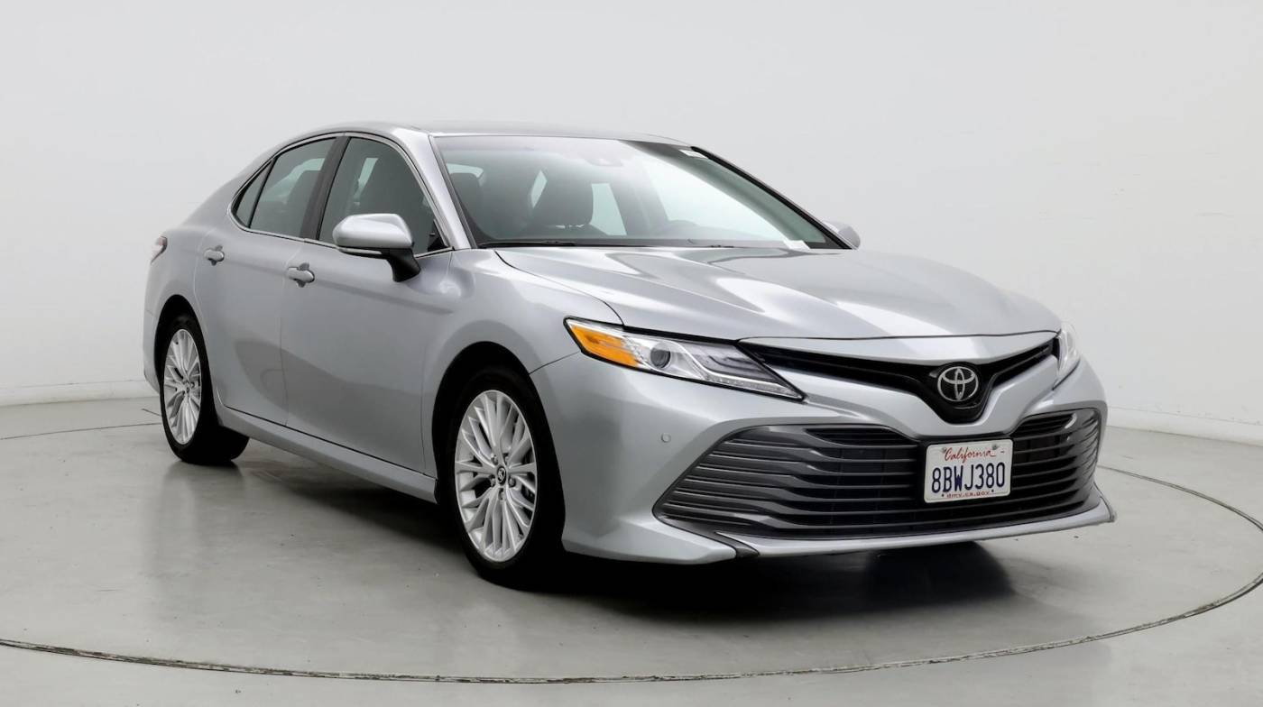 2018 Toyota Camry XLE — Sedan — 29,910 mi — Oxnard, CA