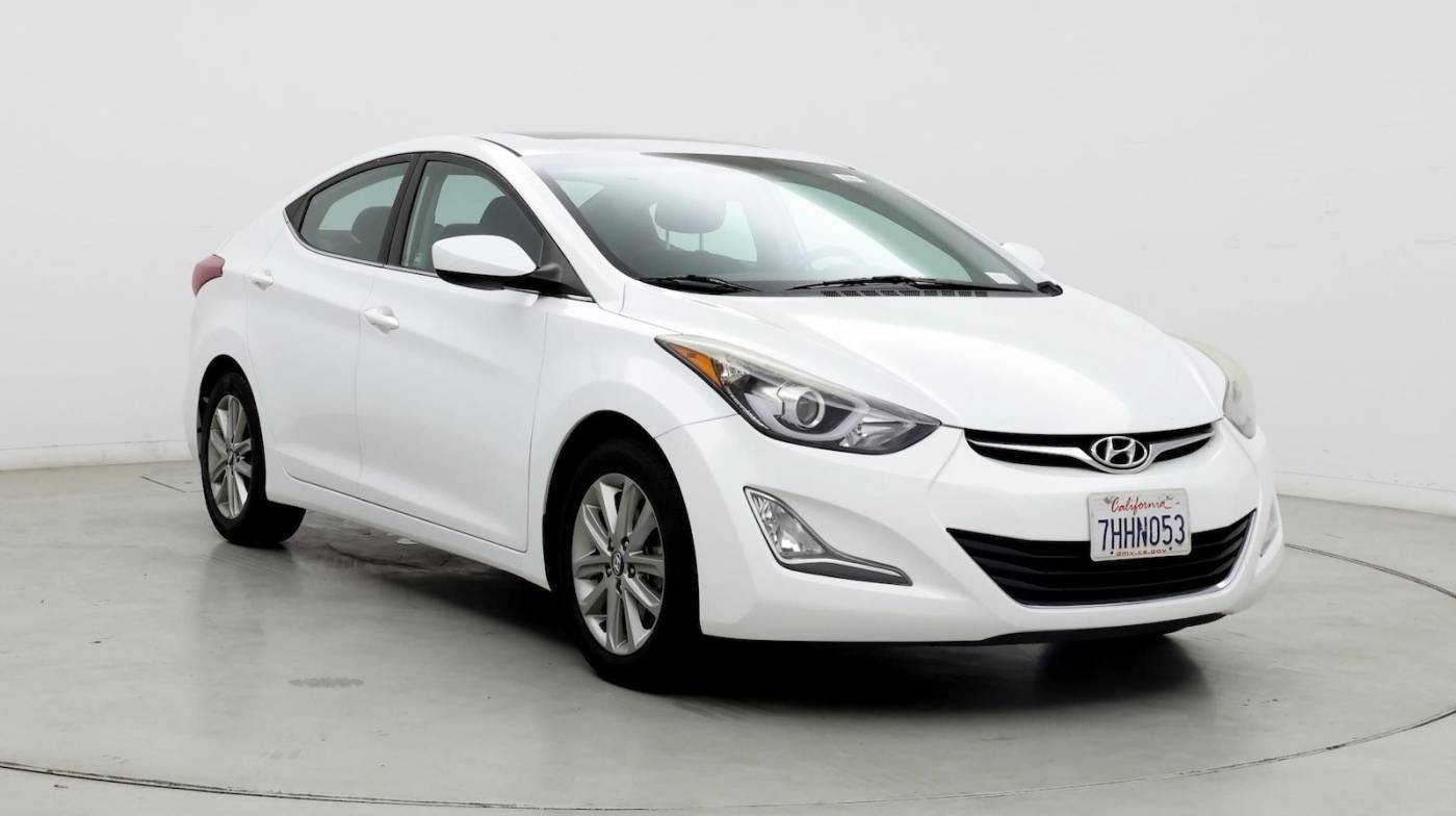 2015 Hyundai Elantra SE — Sedan — 83,324 mi — Oxnard, CA