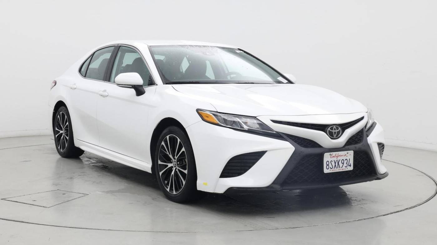 2020 Toyota Camry SE — Sedan — 20,642 mi — Oxnard, CA