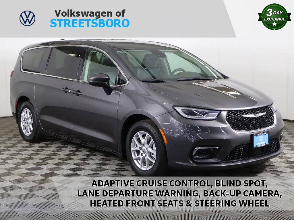 2023 Chrysler Pacifica Touring L — Minivan — 62,537 mi — Streetsboro, OH
