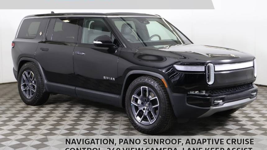 2024 Rivian R1S Adventure