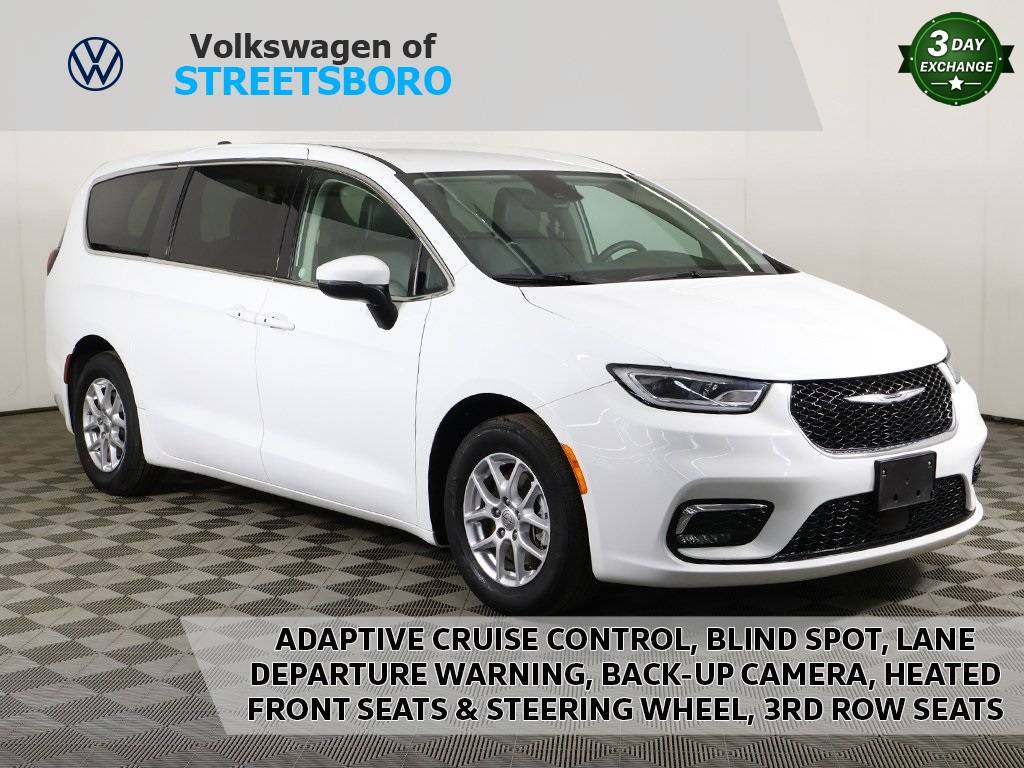 2023 Chrysler Pacifica Touring L — Minivan — 61,025 mi — Streetsboro, OH