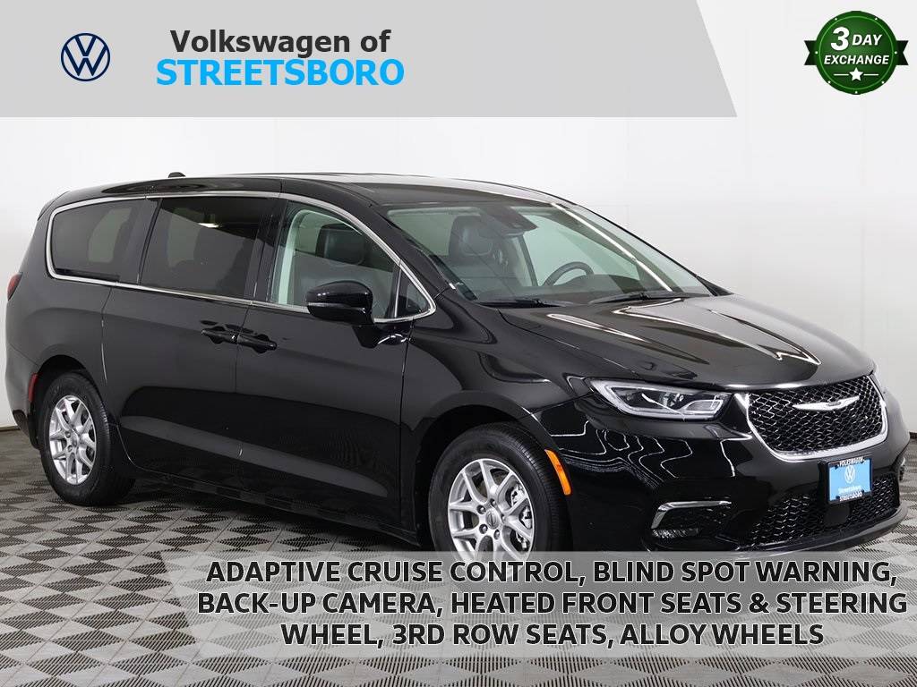 2024 Chrysler Pacifica Touring L — Minivan — 20,755 mi — Streetsboro, OH