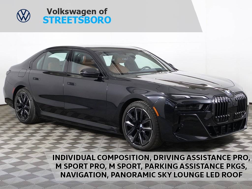 2023 BMW i7 xDrive60 — Sedan — 5,442 mi — Streetsboro, OH