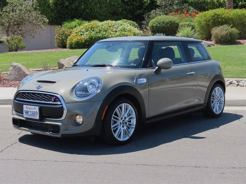 2019 MINI Hardtop Cooper S — Hatchback — 15,485 mi — Palm Desert, CA