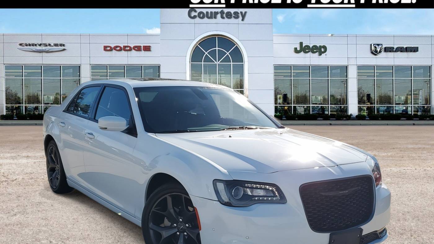 2023 Chrysler 300 S — Sedan — 39,596 mi — Tampa, FL