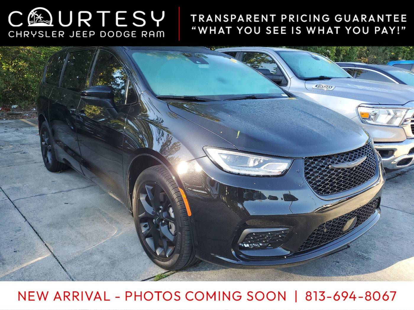 2023 Chrysler Pacifica Touring L — Minivan — 7,707 mi — Tampa, FL