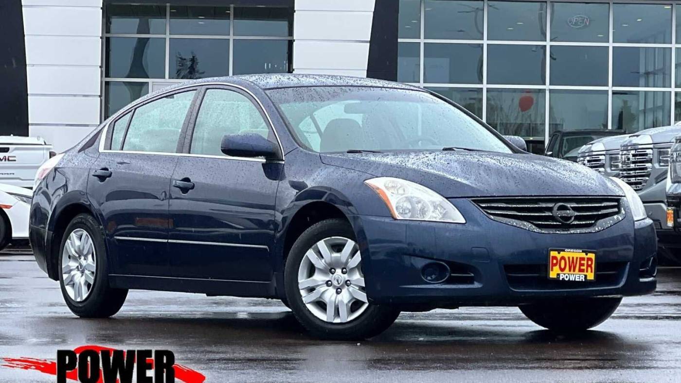 2010 Nissan Altima 2.5 S — Sedan — 166,885 mi — Salem, OR