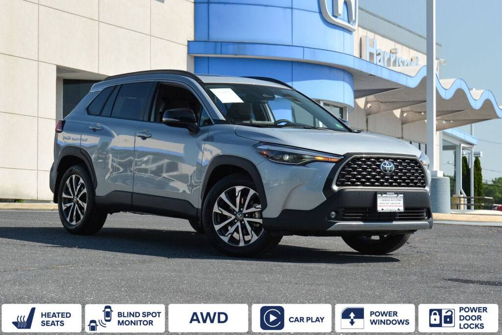 2025 Toyota Corolla Cross XLE — SUV — 1,722 mi — Harrisonburg, VA