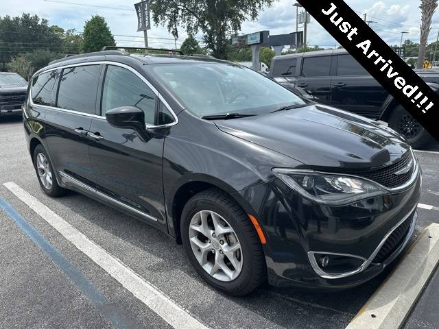 2017 Chrysler Pacifica Touring L — Minivan — 113,719 mi — Deland, FL