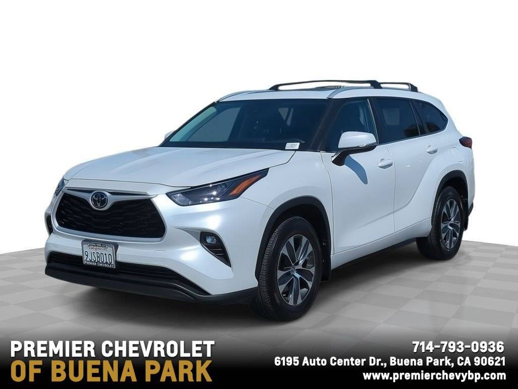2023 Toyota Highlander XLE — SUV — 14,034 mi — Buena Park, CA