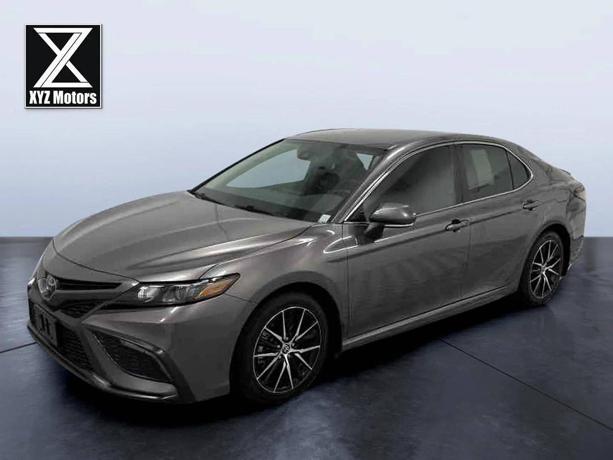 2024 Toyota Camry SE — Sedan — 64,834 mi — Grand Rapids, MI