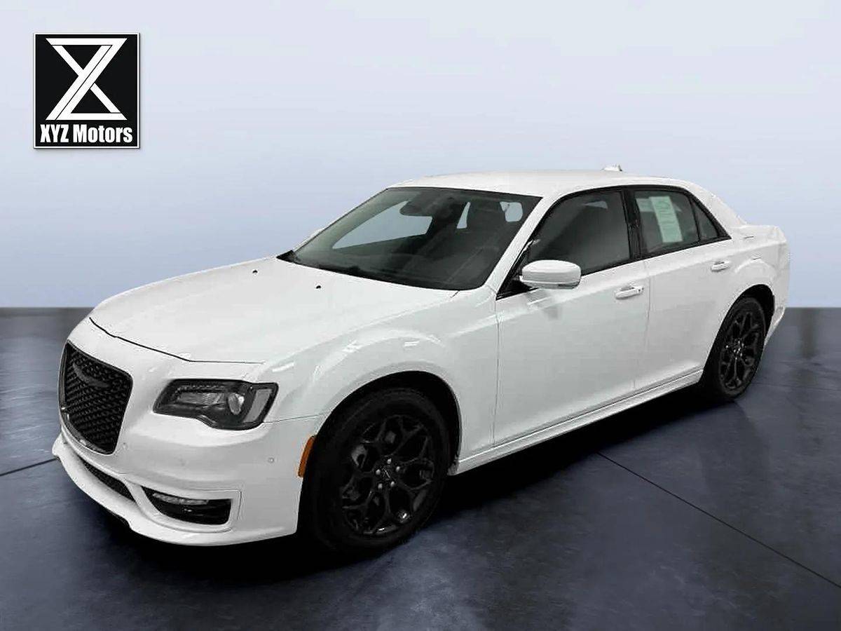 2022 Chrysler 300 Touring L — Sedan — 48,375 mi — Grand Rapids, MI