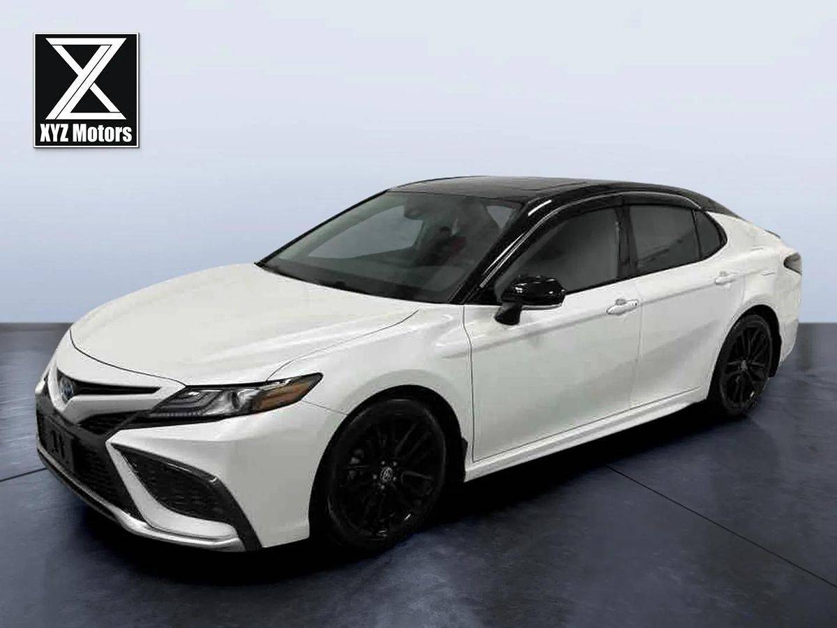 2022 Toyota Camry Hybrid XSE — Sedan — 30,189 mi — Grand Rapids, MI