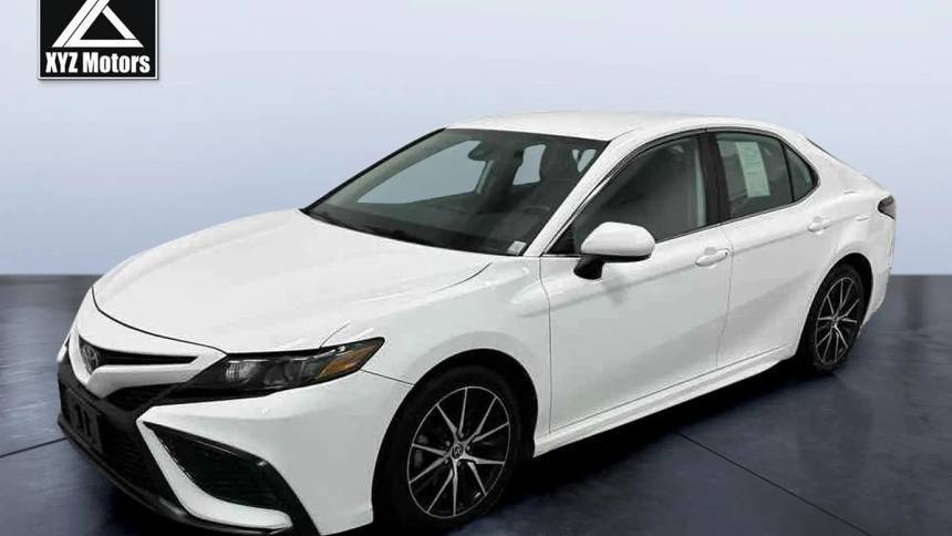 2022 Toyota Camry SE — Sedan — 69,805 mi — Grand Rapids, MI