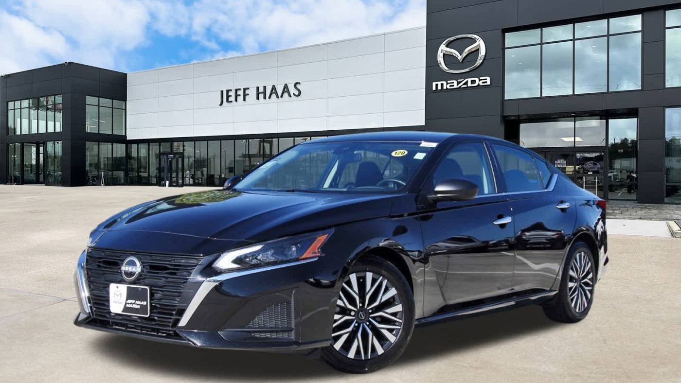 2024 Nissan Altima SV — Sedan — 30,340 mi — Houston, TX