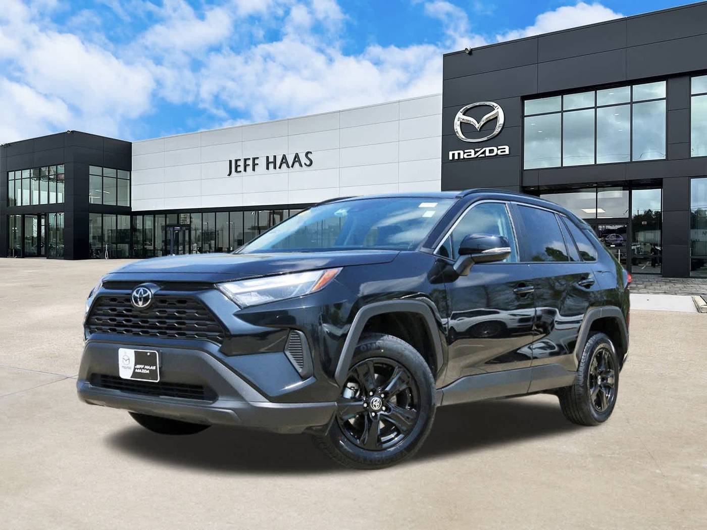 2024 Toyota RAV4 XLE — SUV — 29,405 mi — Houston, TX