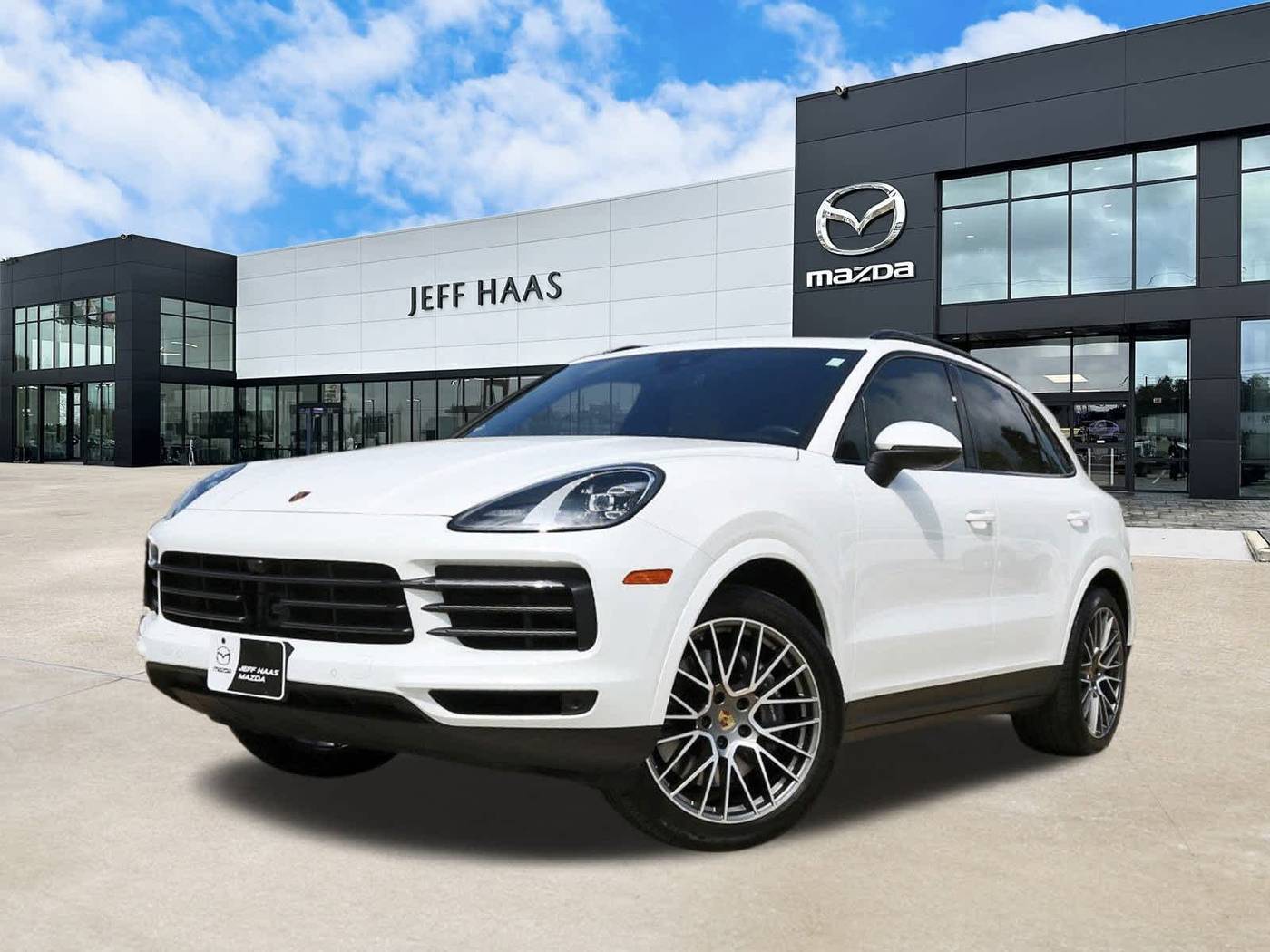 2023 Porsche Cayenne Platinum Edition — SUV — 17,880 mi — Houston, TX