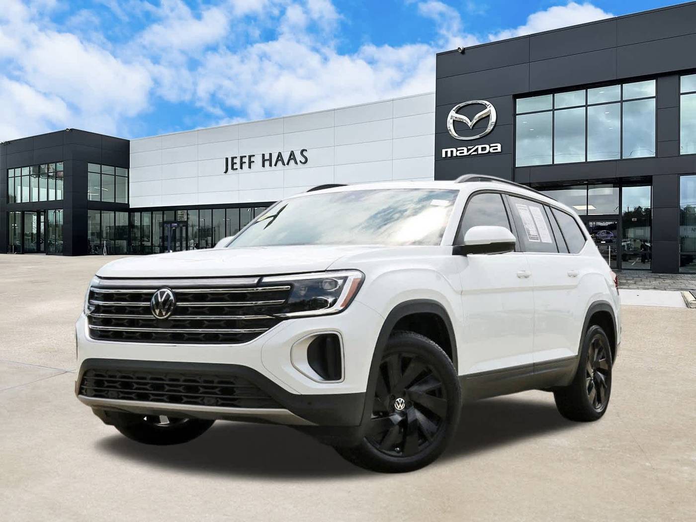 2024 Volkswagen Atlas SE with Technology — SUV — 31,477 mi — Houston, TX