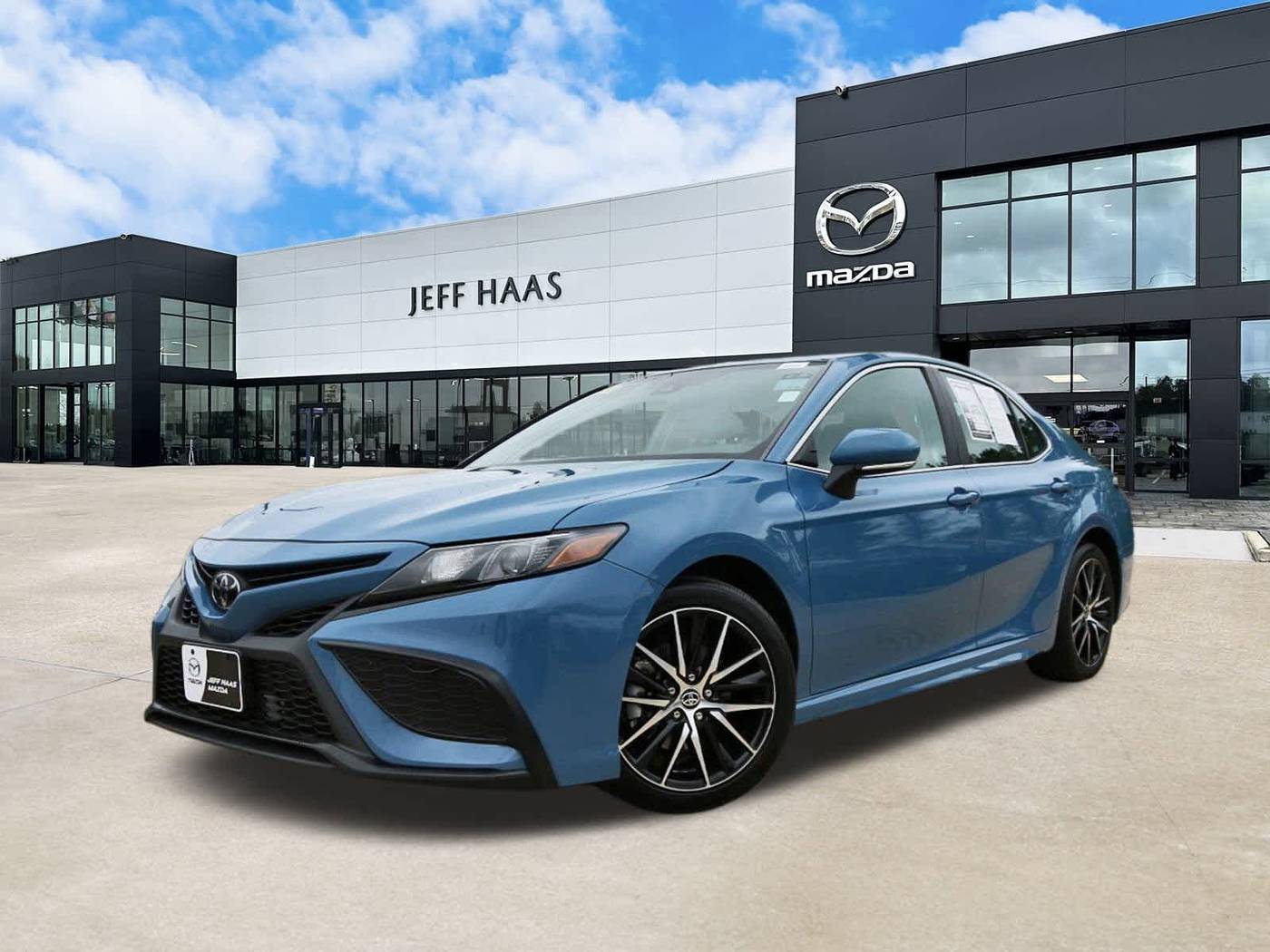 2024 Toyota Camry SE — Sedan — 25,512 mi — Houston, TX
