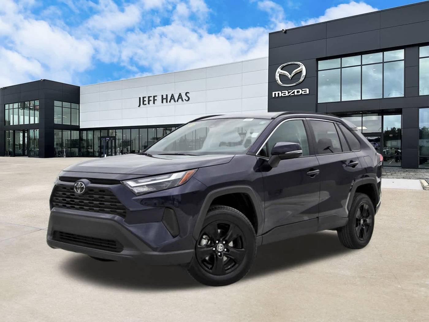 2024 Toyota RAV4 XLE — SUV — 23,935 mi — Houston, TX